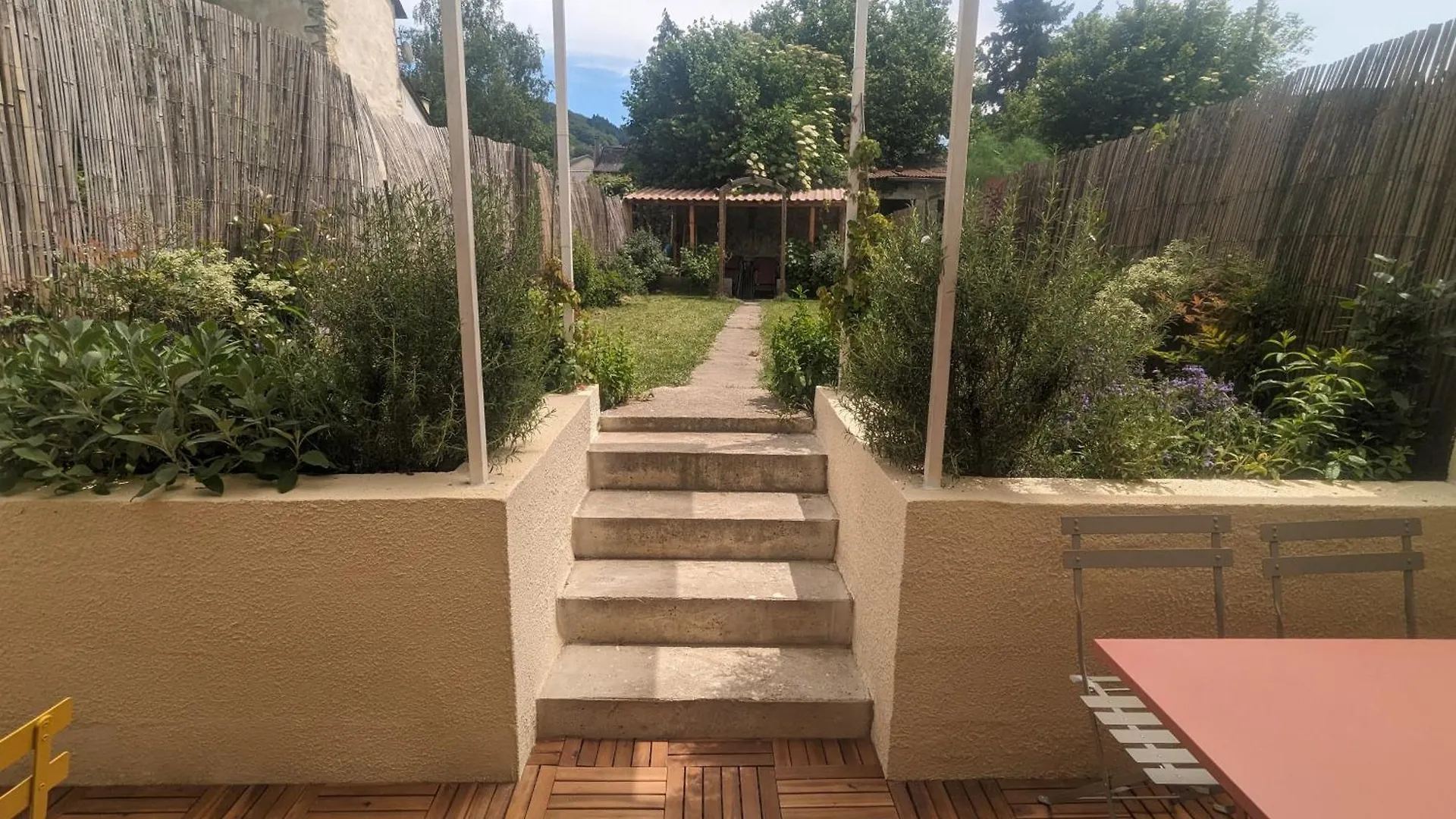 Holiday home Marmoza - Maison Plein Coeur De Village Saint-Geniez-d'Olt