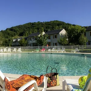  Hébergement de vacances T3 Duplex Village Geolia Geniez D'olt Avec 2 Piscines Chauffée