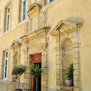 3* Appart hôtel Le Chateau Ricard